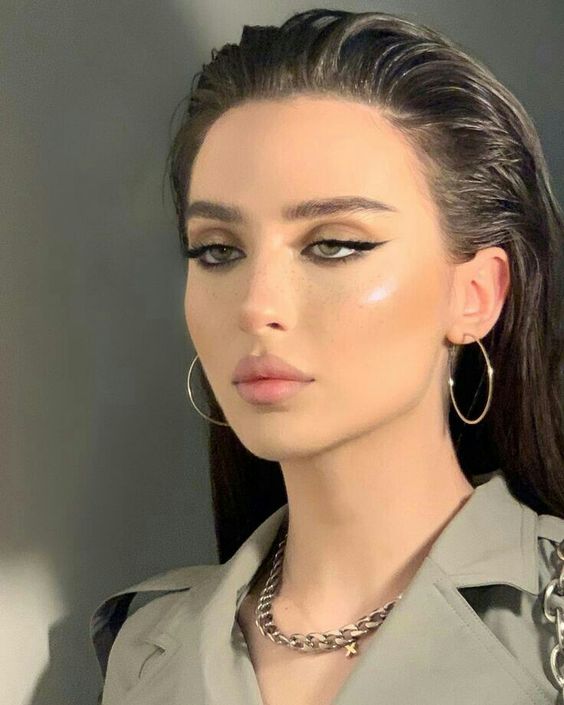 zayıf yüze hangi saç modeli gider ?