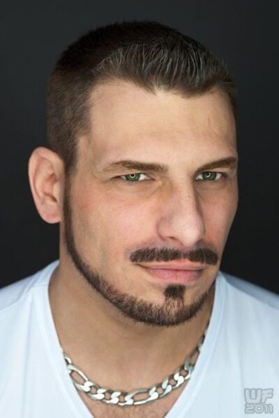 Tıraşlı Çene Sakalı (Shaven Chin Beard)